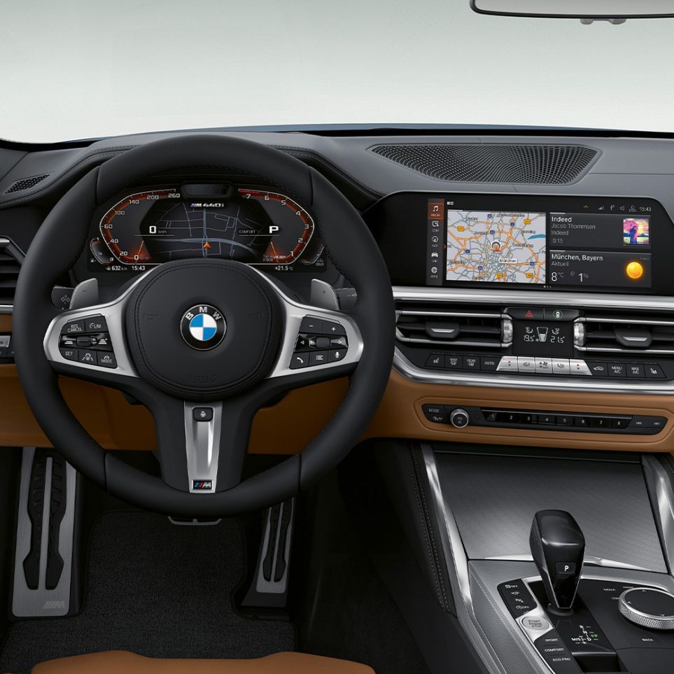 Место водителя BMW 4 серии Coupe G22 2020 года BMW 4 серии Coupe G22 2020 года, интерьер, место водителя