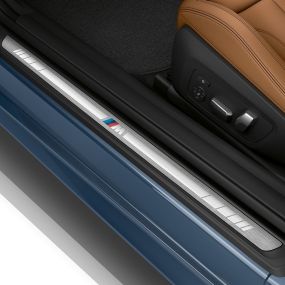 Порог дверного проема модели BMW 4 серии Coupe G22 BMW 4 серии Coupe G22 2020 года, порог дверного проема