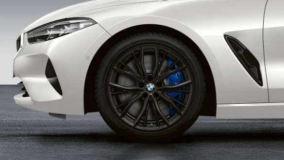 19” кованые диски M Performance Double-spoke 786 M Jet Black matt из ассортимента аксессуаров M Performance на BMW 8 серии Gran Coupé G16 LCI Facelift (рестайлинг 2022 года) 19” кованые диски M Performance Double-spoke 786 M Jet Black matt из ассортимента аксессуаров M Performance на BMW 8 серии Gran Coupé G16 LCI Facelift (рестайлинг 2022 года)