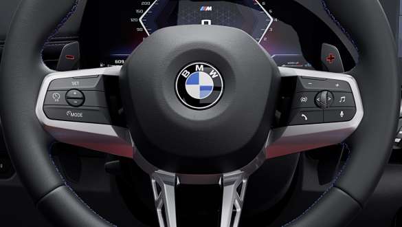BMW X1 M35i xDrive, детали, рулевое колесо BMW X1 M35i xDrive, детали интерьера, рулевое колесо