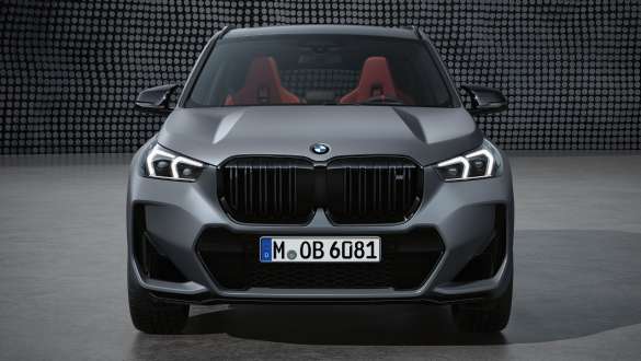 BMW X1 M35i xDrive BMW X1 M35i xDrive вид спереди