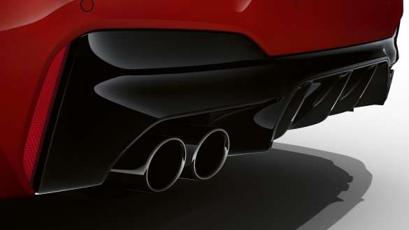 BMW M5 Competition с выхлопной системой M Sport F90 LCI Facelift 2020, крупный план вида сзади BMW M5 Competition с выхлопной системой M Sport F90 LCI Facelift 2020, крупный план вида сзади