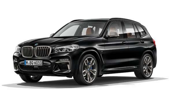 BMW X3 M40i и BMW X3 M40d, вид спереди с поворотом в три четверти. BMW X3 M40i и BMW X3 M40d в Black Sapphire металлик, экстерьер, вид спереди с поворотом в три четверти.