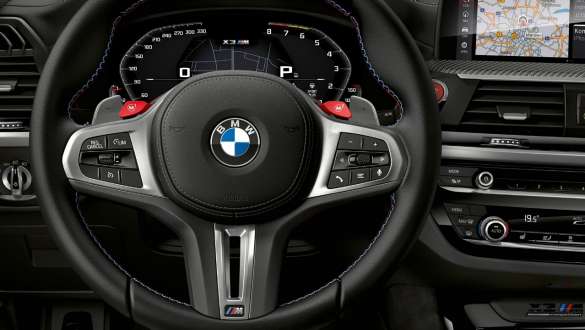 BMW X3 M Competition и BMW X3 M, кабина. BMW X3 M Competition и BMW X3 M, салон, кабина, кожаный руль M, M Servotronic.
