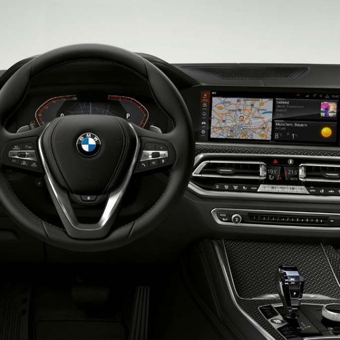 Салон BMW X6 с BMW xLine, кабина. Салон BMW X6 с BMW xLine с акцентом на кабину.