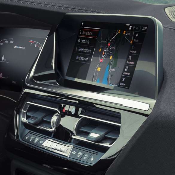Intelligent Personal Assistant Intelligent Personal Assistant: крупный план iDrive Displays