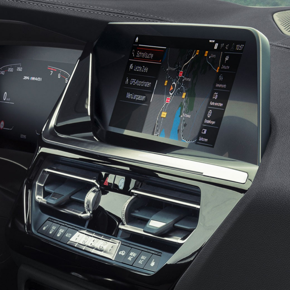 Intelligent Personal Assistant Intelligent Personal Assistant: крупный план iDrive Displays