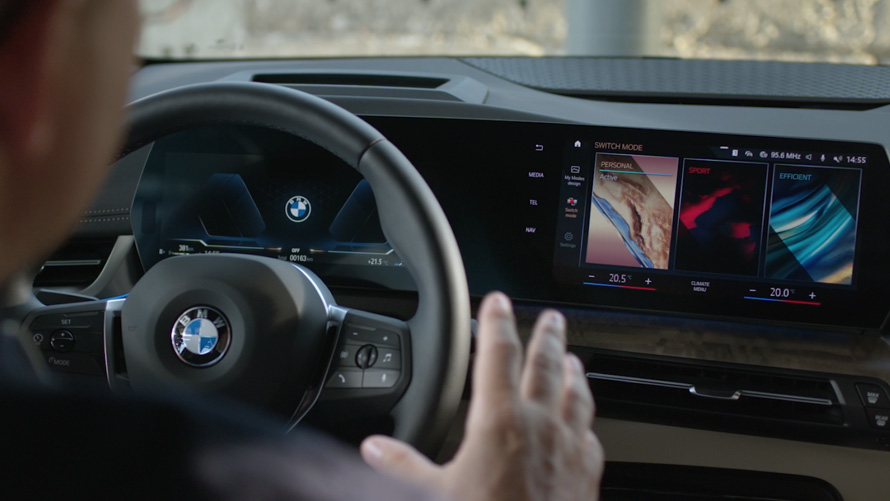 BMW 2 серии Active Tourer U06 2021, видео с удаленным обновлением программного обеспечения BMW 2 серии Active Tourer U06 2021, видео об обновлении программного обеспечения