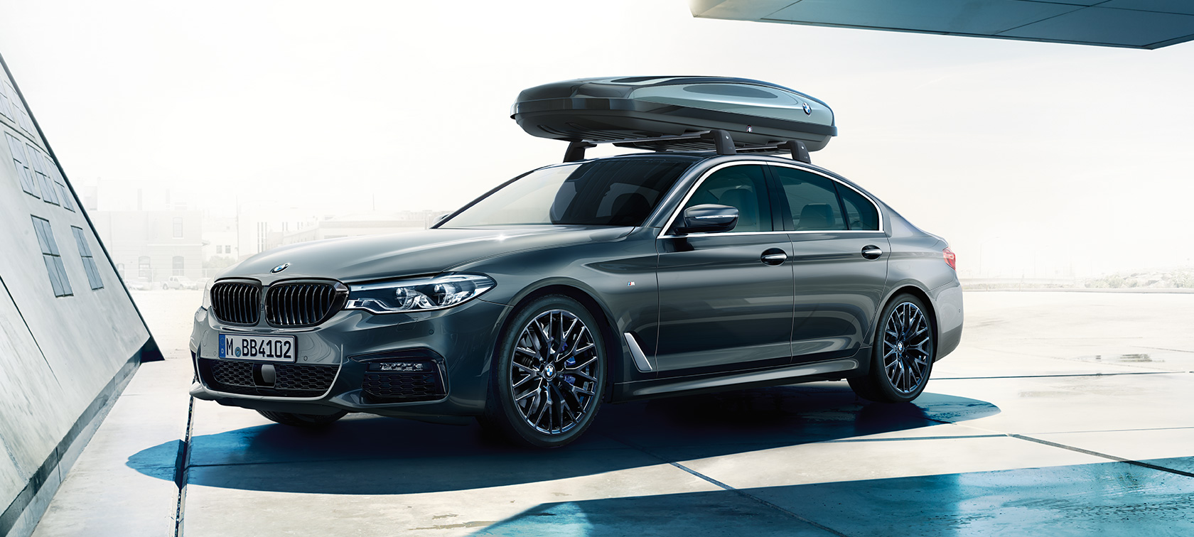 Аксессуары для BMW 5 серии G30 BMW 5 серии G30 с верхним багажным боксом BMW 520