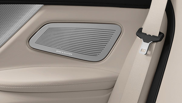 Bang & Olufsen High End Surround Sound Bang & Olufsen High End Surround Sound