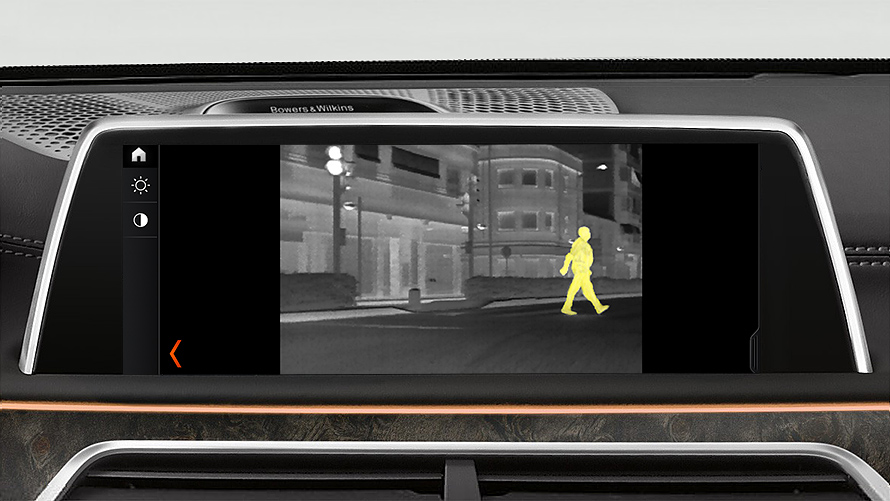 Система ночного видения BMW Night Vision с функцией распознавания людей Система ночного видения BMW Night Vision с функцией распознавания людей