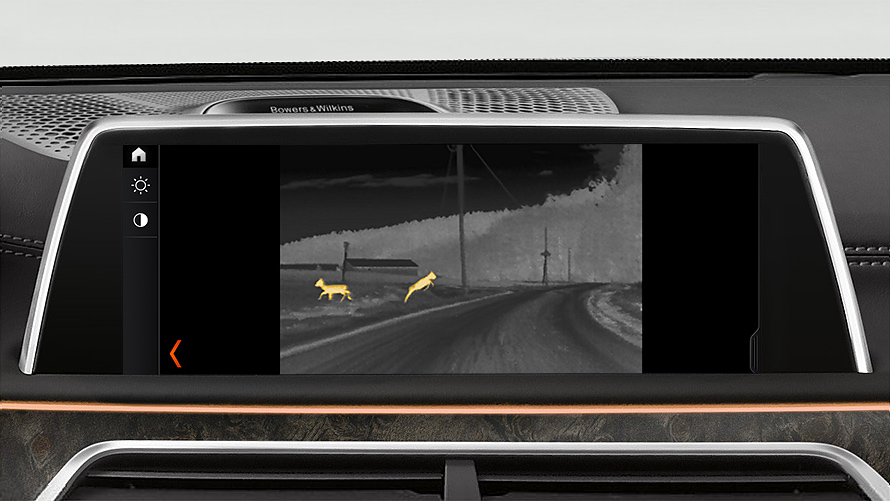 Система ночного видения BMW Night Vision с функцией распознавания людей Система ночного видения BMW Night Vision с функцией распознавания людей