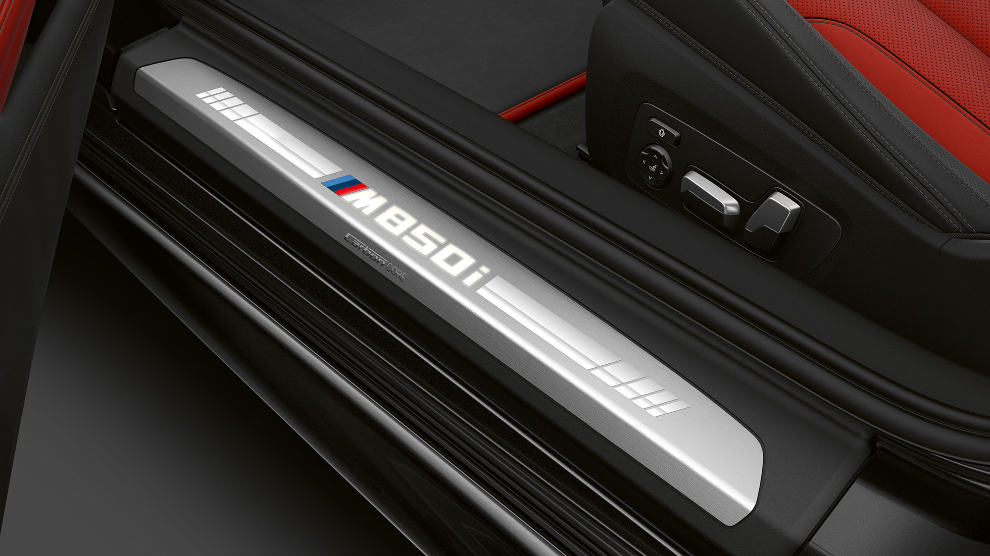 BMW M850i xDrive, металлик Черный Карбон, накладка на пороги. BMW M850i xDrive, металлик Черный Карбон, накладка на пороги.