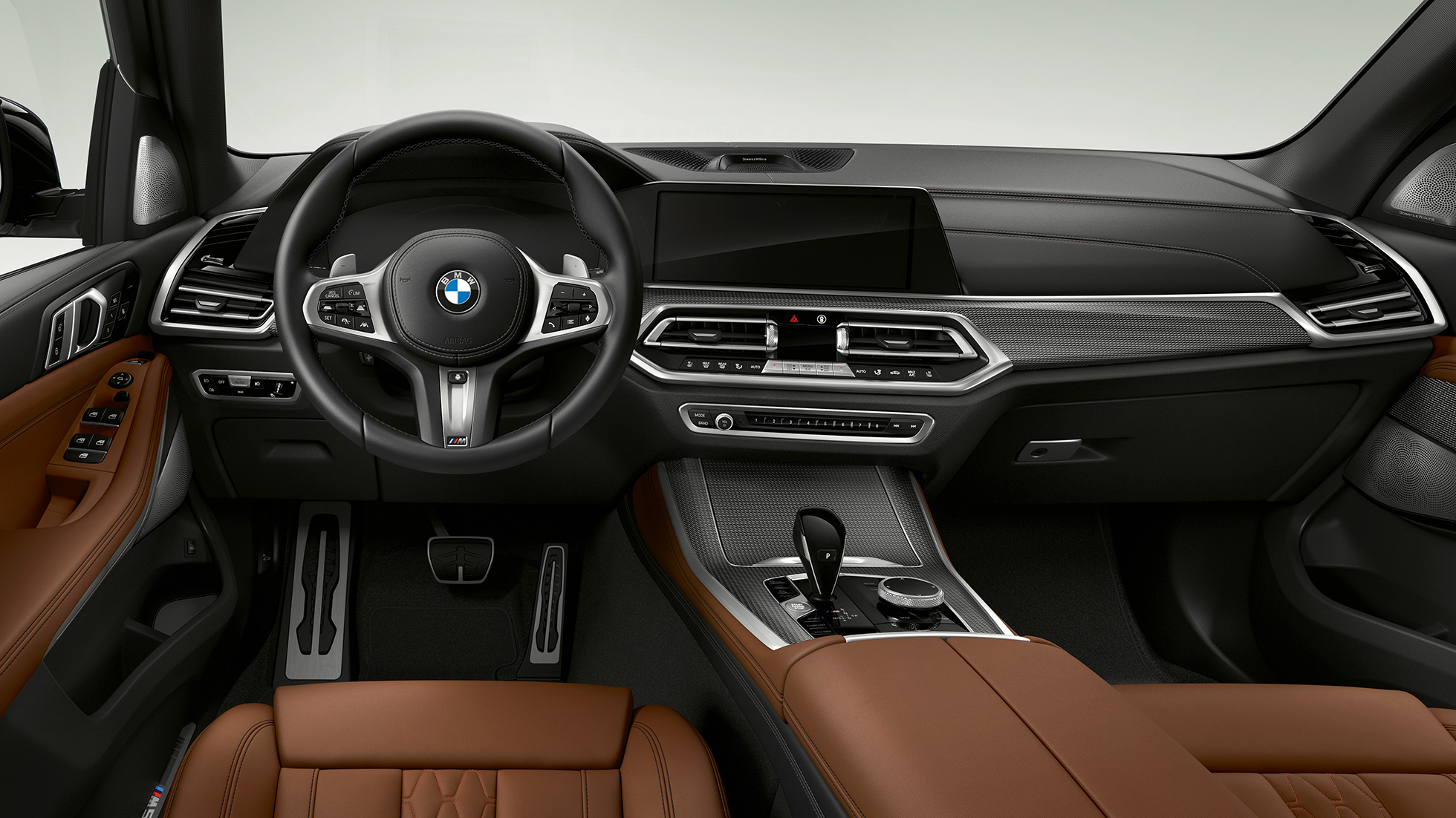 Кокпит BMW X5 M50i и M50d Кокпит BMW X5 M50i и M50d G05, интерьер