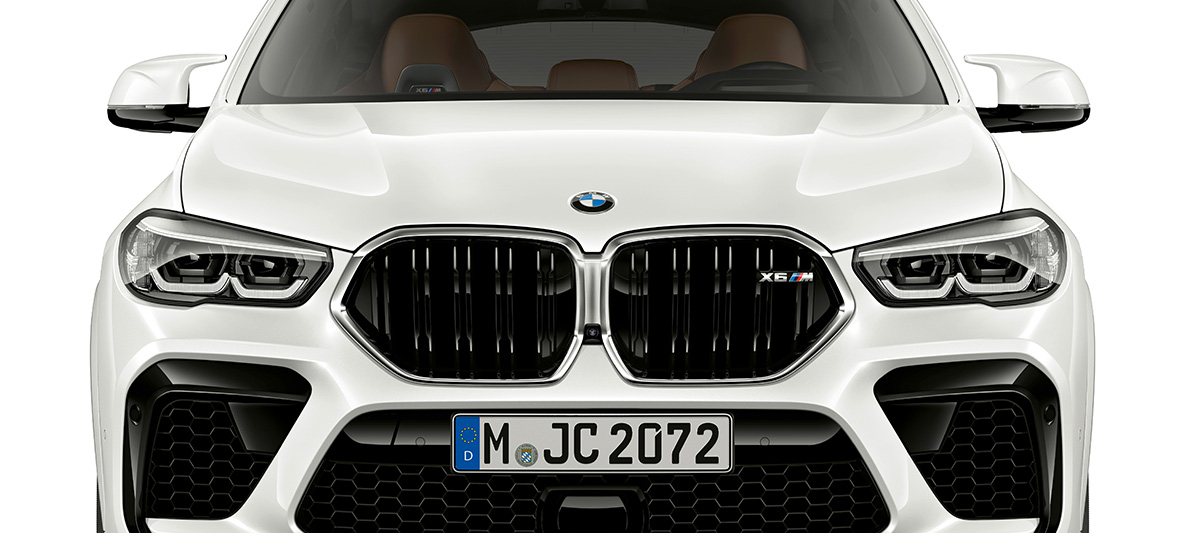 Передняя часть кузова BMW X6 M Решетка радиатора М модели BMW X6 M F96 2020 МГ, SUV, вид спереди