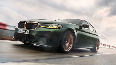 BMW 5 Серии Sedan Автомобили M (G30) вид спереди с поворотом в три четверти