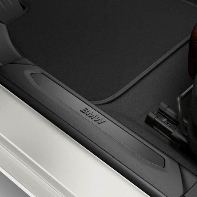 Отделка порогов BMW 2 серии Gran Coupé Модель Advantage F44 интерьер