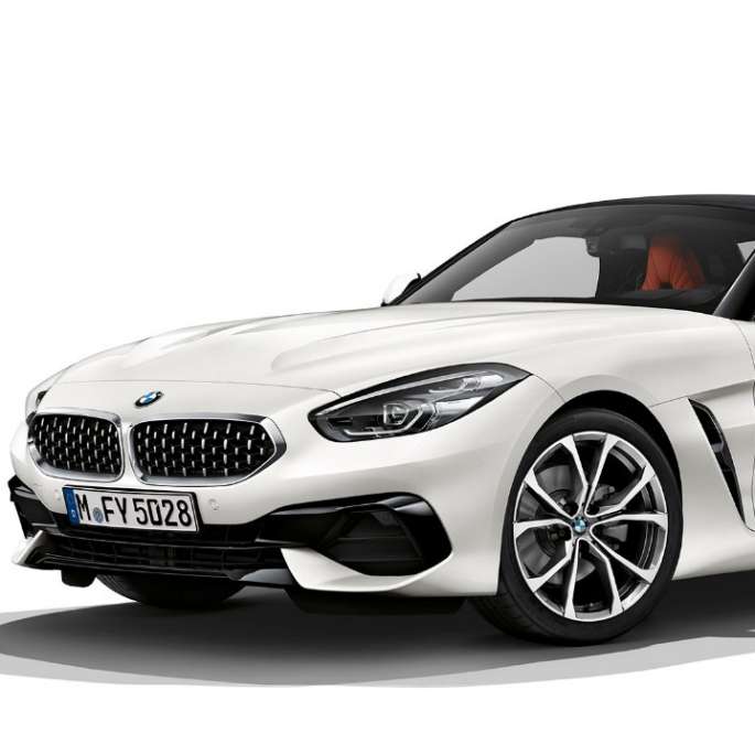 BMW Z4 Roadster Модель Sport Line BMW Z4 Roadster Модель Sport Line, передний снимок три четверти